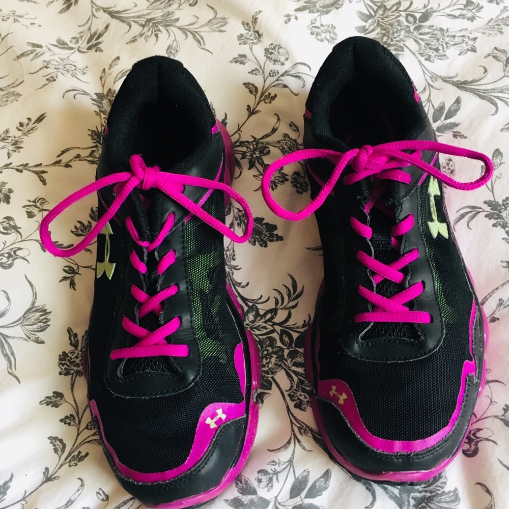 UNDER ARMOUR Sneakers 6Y/European 39